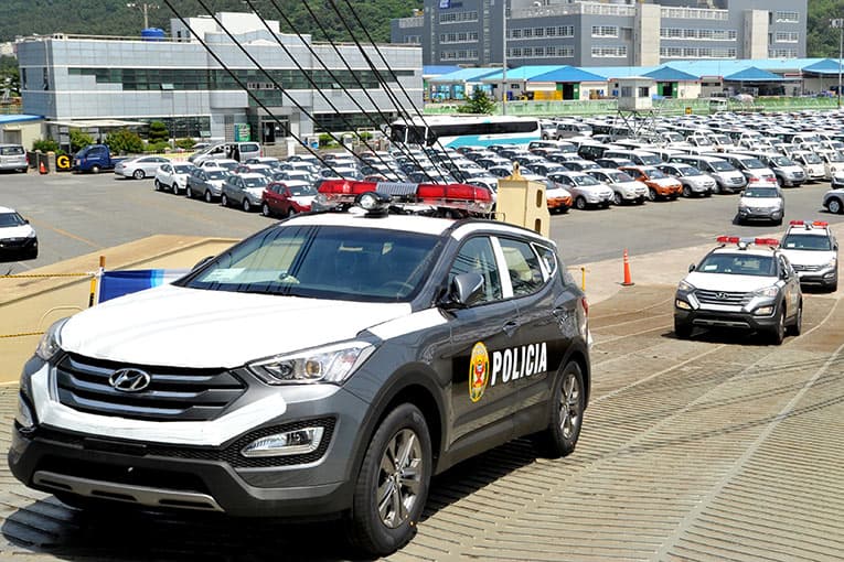 Hyundai delivers 800 Santa Fe police cars to the Peruvian Government