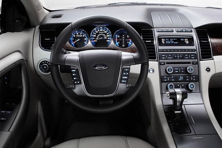 2011 Ford Taurus - inside