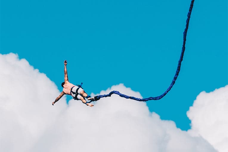 Bungee Jumping in the USA: Thrilling Adventures Await
