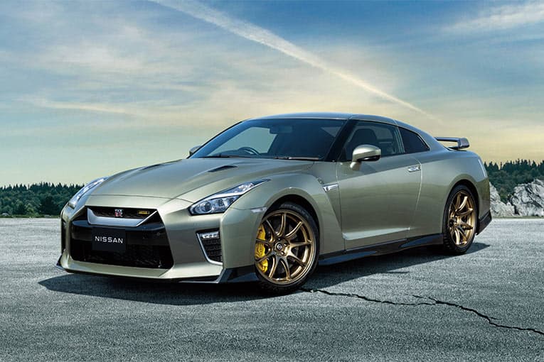 Limited edition 2014 Nissan GT-R with hand-painted exterior