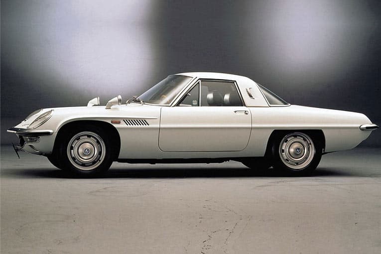 Mazda Cosmo Sport 110S (1967-1972) - side view