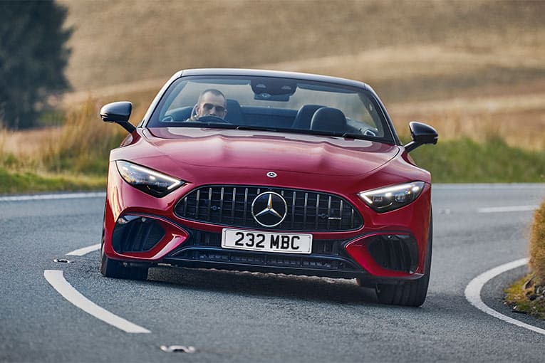 Mercedes-Benz will present the new, lighter SL later this year