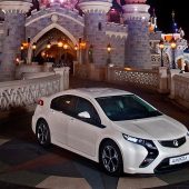 Opel becomes the official car of the Disneyland Paris