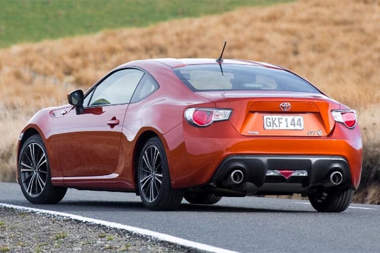 Toyota GT86′s TRD accessories now available also for Europe - back view