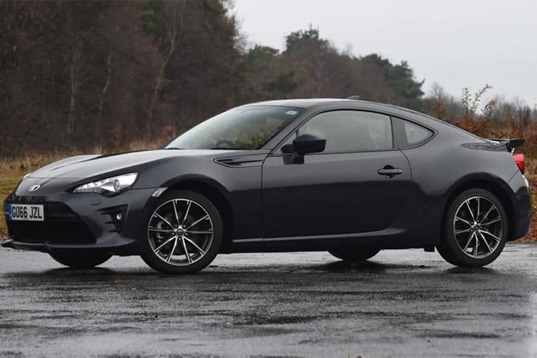 Toyota GT86′s TRD accessories now available also for Europe - side view