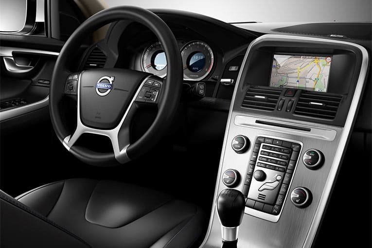 Upgraded Volvo V70, XC70 and S80 get latest infotainment system